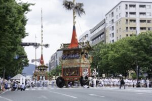 祇園祭の辻回しを見る場所はどこ？おすすめの場所と席の取り方、掛け声のコツ